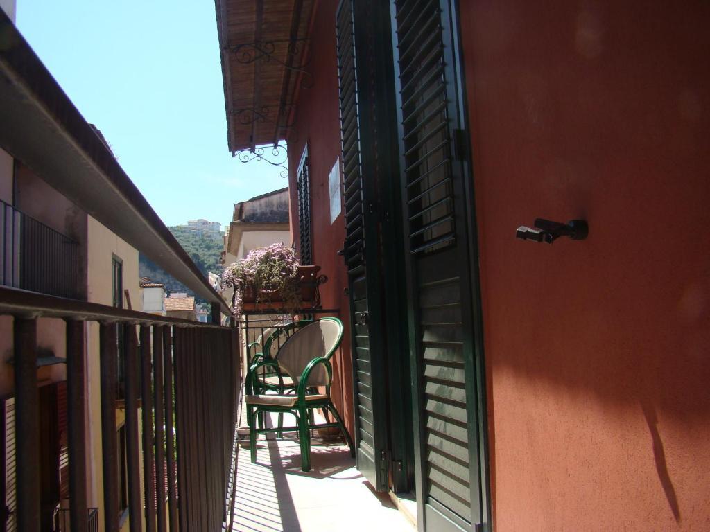 Sorrento Inn Guesthouse Extérieur photo