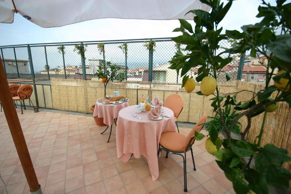 Sorrento Inn Guesthouse Extérieur photo